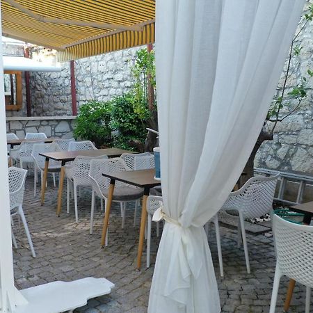 Neva Hotel Alaçatı Luaran gambar