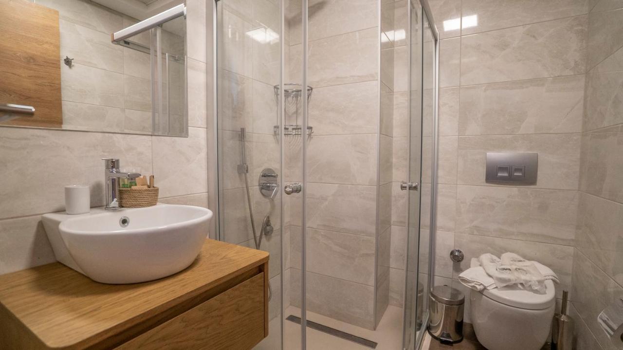Neva Hotel Alaçatı Luaran gambar
