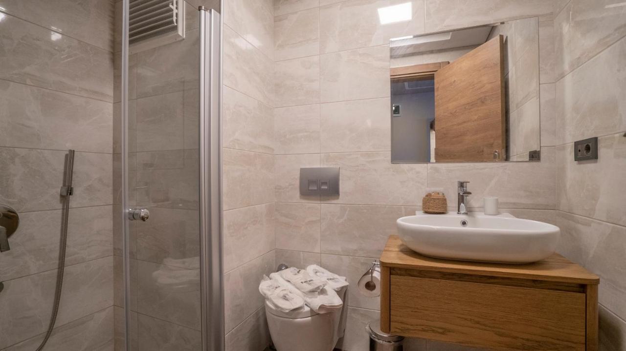 Neva Hotel Alaçatı Luaran gambar