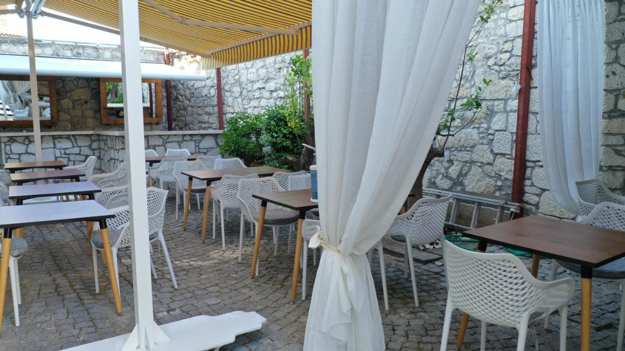 Neva Hotel Alaçatı Luaran gambar